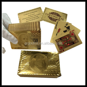 Cartas de plástico chapadas en oro de 100 dólares
