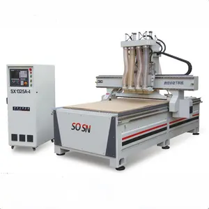 4 axis CNC router 1325 với ATC bàn hút chân không cho tủ làm