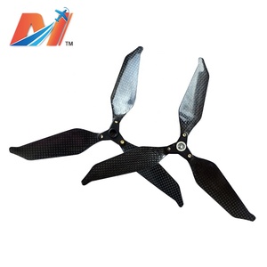 Eliche Maytech 9450 in Fibra di Carbonio 9.4x5.0 Pollici a 3 Pale in Coppia CW/CCW con Dado Autoregolante per <span class=keywords><strong>Quadricottero</strong></span> Phantom 3/2 Nuovo - Product Image 2