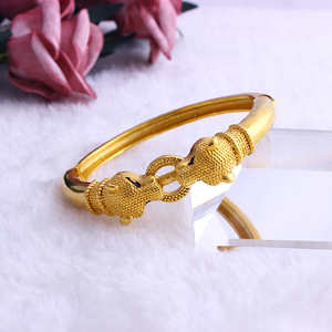Bracelet pour <span class=keywords><strong>homme</strong></span> <span class=keywords><strong>en</strong></span> cuivre/laiton épais à motif léopard, tendance vintage, plaqué <span class=keywords><strong>or</strong></span> 18 carats, cadeau pour <span class=keywords><strong>homme</strong></span> - Product Image 4