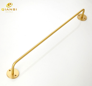Qiansi Porte-serviettes mural simple en laiton massif brossé, design moderne, <span class=keywords><strong>pour</strong></span> <span class=keywords><strong>salle</strong></span> <span class=keywords><strong>de</strong></span> <span class=keywords><strong>bain</strong></span> d'hôtel, écologique, 60 cm - Product Image 3