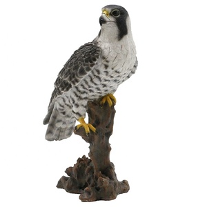 Groothandel Custom Outdoor Realistische Tuin Decor Vogel Beeldjes Hars Falcon Standbeeld