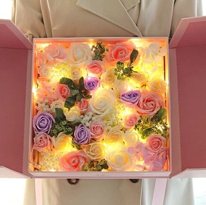 Özel tasarım sürpriz çiçek kek kutusu için evlilik teklifi - Product Image 4