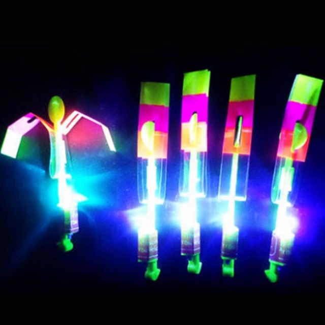 Светодиодный Летающий вертолет из пластика