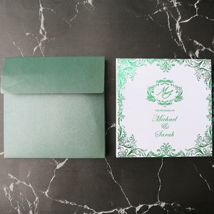 Invitación de caja de lámina verde oscuro de plexiglás transparente de tapa dura de lujo de diseño elegante para eventos de cumpleaños de boda - Product Image 1