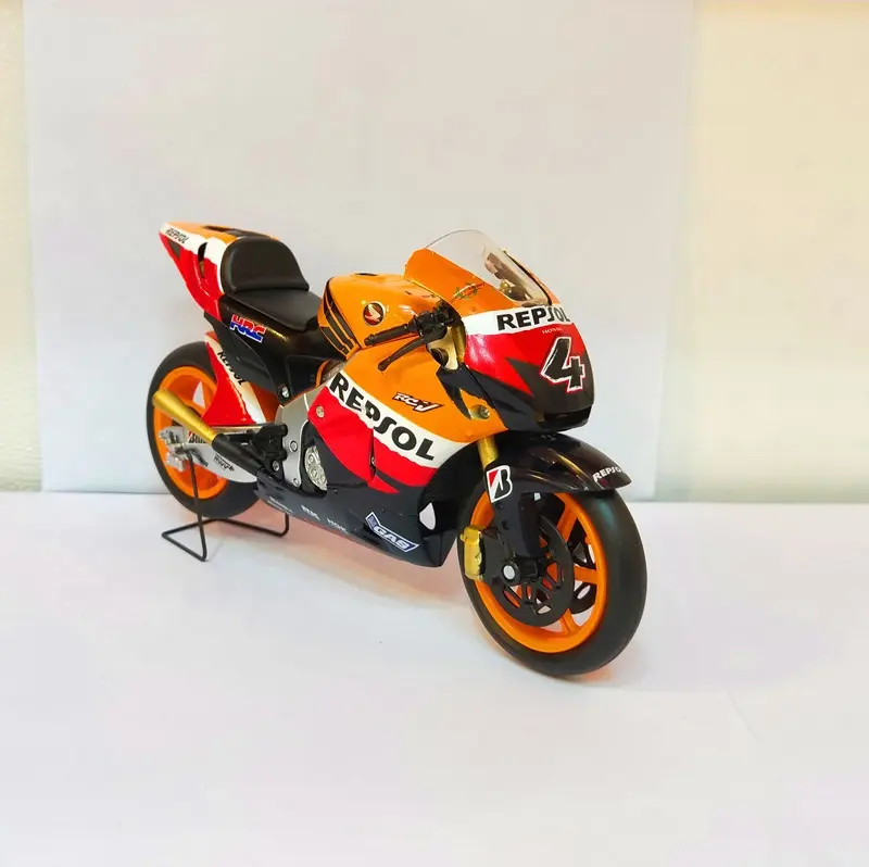 オートバイモデルメーカー手作りオートバイ金属オートバイクラフトモデルギフト用