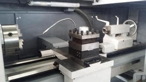 CK6130/6132 Nhiệm Vụ Ánh Sáng Hai Trục Chính CNC Quay Máy Tiện - Product Image 2