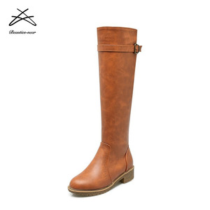 <span class=keywords><strong>Stivali</strong></span> da <span class=keywords><strong>equitazione</strong></span> da donna con tacco piatto <span class=keywords><strong>in</strong></span> <span class=keywords><strong>pelle</strong></span> pu nera di vendita calda di ultimo stile 2018 - Product Image 4