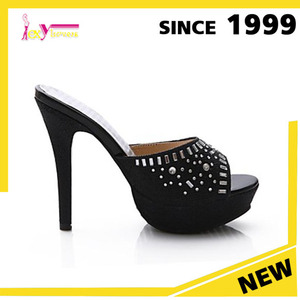 El último diseño <span class=keywords><strong>de</strong></span> <span class=keywords><strong>aguja</strong></span> negro women shoes tacones altos <span class=keywords><strong>zapatos</strong></span> <span class=keywords><strong>de</strong></span> las señoras del verano zapatillas sandalias - Product Image 3