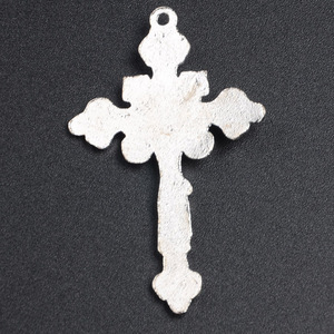 Crucifix catholique personnalisé en usine, <span class=keywords><strong>croix</strong></span> à bord évasé, crucifix papal, chapelet en métal, crucifix catholique - Product Image 3