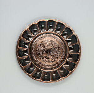Hot Sale Stainless Steel Gold <strong>Dinner</strong> Plate,charger Plates,antiquelily Flower Pattern Metal Fruit <strong>Tray</strong> - Product Image 4
