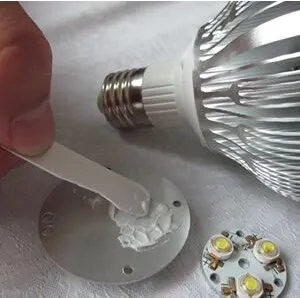 Cola condutora térmica branca para lâmpada led