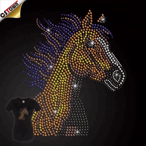Cheval de guerre Transfert De Strass Appliques Bling Fer sur la Conception - Product Image 1