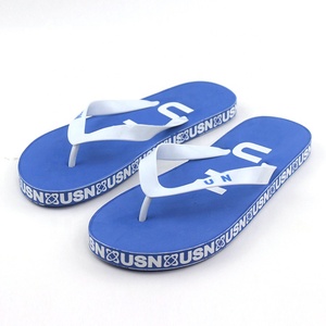 Personalizza il commercio all'ingrosso del regalo di estate unisex uomini pvc flip flop <span class=keywords><strong>blu</strong></span> di spessore suola flip flop eva all'aperto uso della spiaggia pantofola con il lato stampa - Product Image 6