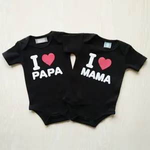 Baby Body suits schwarz Onesies Kurzarm Ich liebe Papa Mama Baby 2 Stück Set Zwillinge Stram pler Neugeborene Kleidung Sets