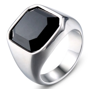 Classic Silver Colore Nero Pietre Smalto Anelli Degli Uomini Punk Maschio <span class=keywords><strong>Anello</strong></span> di Titanio HZ183 - Product Image 1