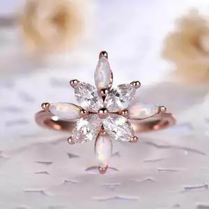草石玫瑰金花朵戒指白色火蛋白石锆石女性结婚戒指