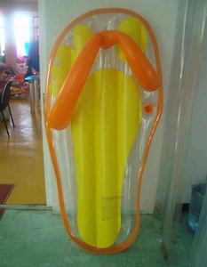 Colchón inflable flotante para adultos, balsa hinchable de playa con forma de piña - Product Image 4