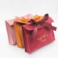 Новейший роскошный дизайн, небольшой конверт с принтом логотипа на заказ, Замшевая сумка для ювелирных изделий, бархатные мешочки с бантом