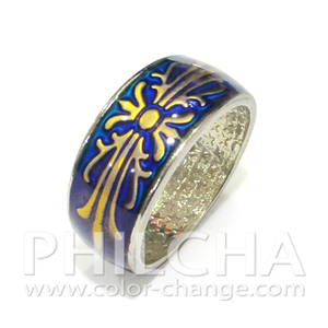 แหวนสายคาดกว้างทำจากสังกะสีผสมแฟชั่นสไตล์คลาสสิกเปลี่ยนสีได้พร้อมลวดลายราชวงศ์สำหรับทุกเพศ - Product Image 5