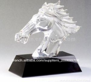 Nouvelle mode <span class=keywords><strong>2013</strong></span> classicquallity tête de cheval motif. maison de verre décoration tête de cheval en <span class=keywords><strong>cristal</strong></span> - Product Image 1