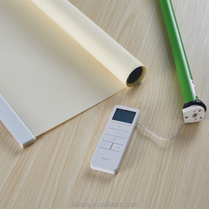 Tende a Rullo Elettriche Smart di Alta Qualità con Motore Tubolare a Batteria o a Filo, Oscuranti per Finestre e Balconi - Product Image 5