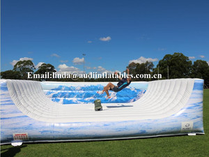 Snowboard meccanico a tema neve <span class=keywords><strong>Halfpipe</strong></span> gioco di surf gonfiabile per bambini adulti - Product Image 2