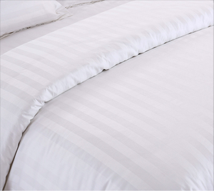 C40 * 40 <span class=keywords><strong>140</strong></span>*110 250TC hôtel 3 cm satin bande blanc drap <span class=keywords><strong>de</strong></span> <span class=keywords><strong>lit</strong></span> queen ensemble 100% coton - Product Image 4