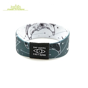 2024 herstellung in <span class=keywords><strong>china</strong></span> design charms elastische armbänder ökologischer stoff elastische armbänder für veranstaltungen