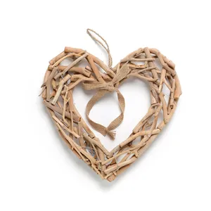 Настенный декор в виде сердца из натурального дерева 15,75 дюйма с веревкой и бантом