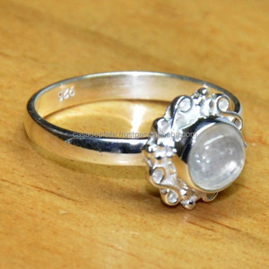 Bague de mariage classique de créateur en argent sterling 925 avec pierre de lune arc-en-ciel de forme authentique, faite à la main, de haute qualité CASA DE PLATA - Product Image 3