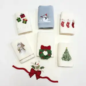 7026 Decoratieve Badkamer Handdoeken Sets Gepersonaliseerde Witte Zachtste Kwaliteit Patroon Kerstbadhanddoeken Grootte In Bulk