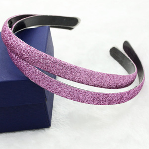 طوق شعر نسائي 30 و 10 ألوان ذهبي وفضي براق - Product Image 6