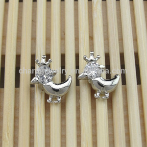 Hermosa serie de rodio plateado lindo joyería de circón de pollo stud pendiente con forma de est-118 - Product Image 1