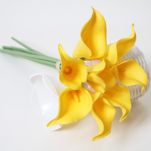 el color amarillo de la decoración artificial <span class=keywords><strong>cala</strong></span> flores al por <span class=keywords><strong>mayor</strong></span> - Product Image 1