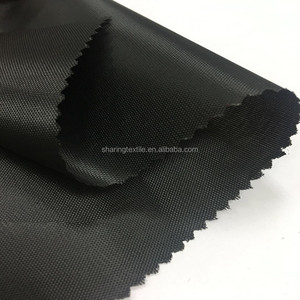 Lot de <span class=keywords><strong>tissu</strong></span> en stock, <span class=keywords><strong>tissu</strong></span> en polyester Oxford <span class=keywords><strong>noir</strong></span> uni, enduit de PU, 138D, pour sac, doublure de bagage, 60GSM - Product Image 3