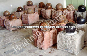 Fontaine à boules en granit poli de style unique avec pierre à blocs de filature Style et forme uniques - Product Image 2