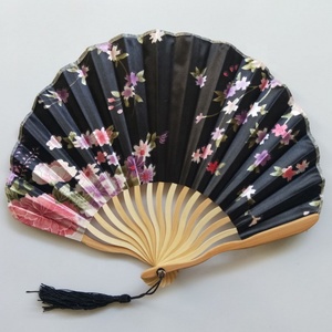 Eventail de <span class=keywords><strong>Dragon</strong></span> élégant en <span class=keywords><strong>bambou</strong></span> pour dame, éventail à main en soie, avec pompon, pour d'invitation, cadeaux pour mariage, offre spéciale - Product Image 2