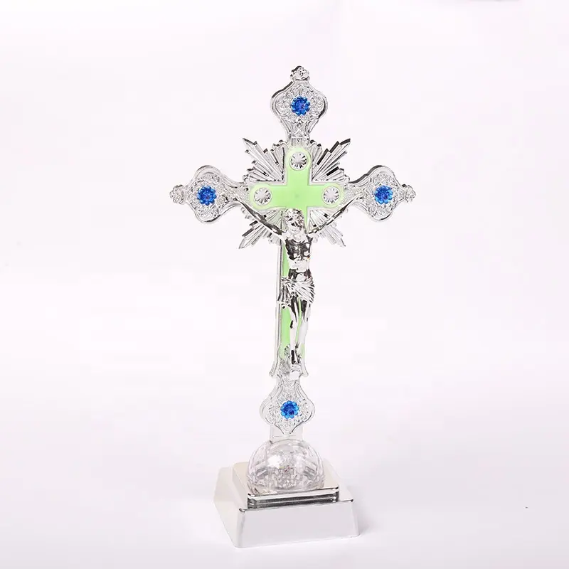 Hoge kwaliteit vervaardigd LED Jezus Christus cross Led light up religieuze plastic knipperende cross voor kerk