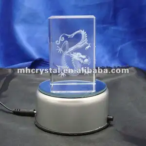 Kubus Kristal Ukir Naga dengan Lampu Led MH-F0154