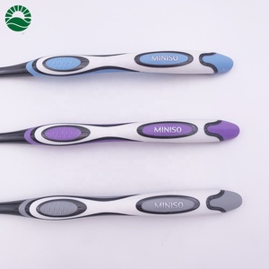 Di vendita caldo morbido del carbone di legna infuso setole di plastica spazzolino da denti - Product Image 6