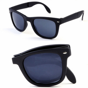 Occhiali da Sole Pieghevoli alla Moda con Rivetti per Uomo e Donna, Vendita all'Ingrosso, con Custodia Inclusa - Product Image 4