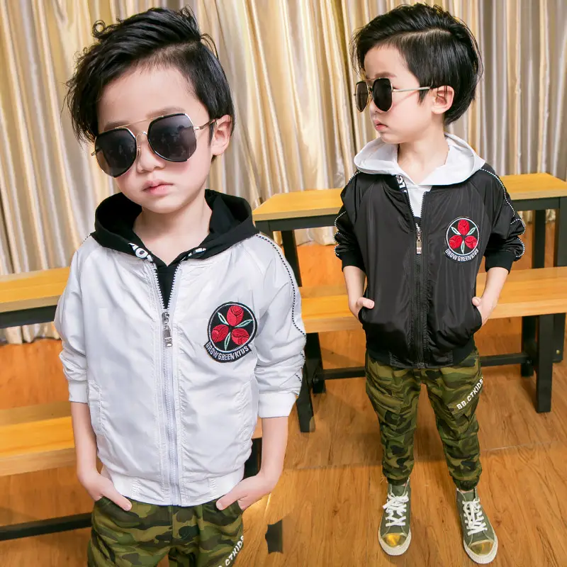 थोक नई शैली बच्चों के कपड़े बच्चों के लड़कों के लिए शीशे का आवरण कोट चीन में किए गए