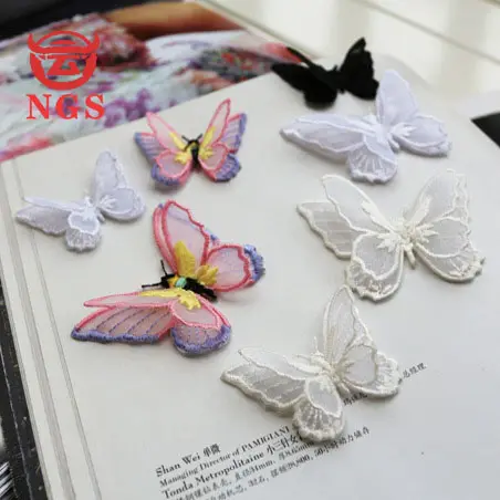 Kustom Warna Yang Berbeda Klasik Renda Bordir Butterfly Dress Self-Adhesive Label Patch Cocok untuk Kain