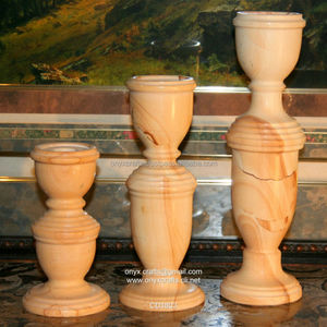 Juego de candelabros de madera y mármol de teca de Pascua de 3 piezas - Product Image 1