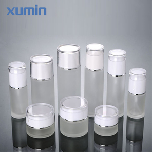 <span class=keywords><strong>Lo</strong></span> nuevo frasco <span class=keywords><strong>de</strong></span> vidrio cosmética gorra blanca helada botella <span class=keywords><strong>de</strong></span> vidrio cosmética - Product Image 1