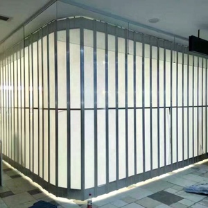 <span class=keywords><strong>Porte</strong></span> coulissante en polycarbonate, panneaux en PVC durables, portes pliantes accordéon en plastique personnalisées, transparentes et modernes - Product Image 6