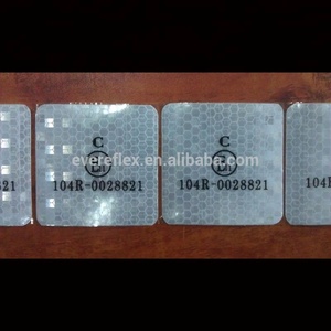 Cường độ cao lăng trụ băng phản chiếu ECE 104 xe tải tấm PVC cho tàu chở dầu Trailer cảnh báo sử dụng - Product Image 3