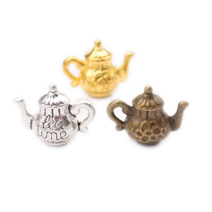 Pendentifs théière en argent antique, pendentifs tibétains avec petite tasse de thé, breloques vintage, - Product Image 1