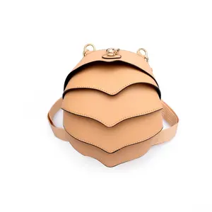 Mochila de beetle fofa criativa para mulheres, mochila de couro PU durável para viagens ao ar livre, design mais recente da China por atacado de alta qualidade